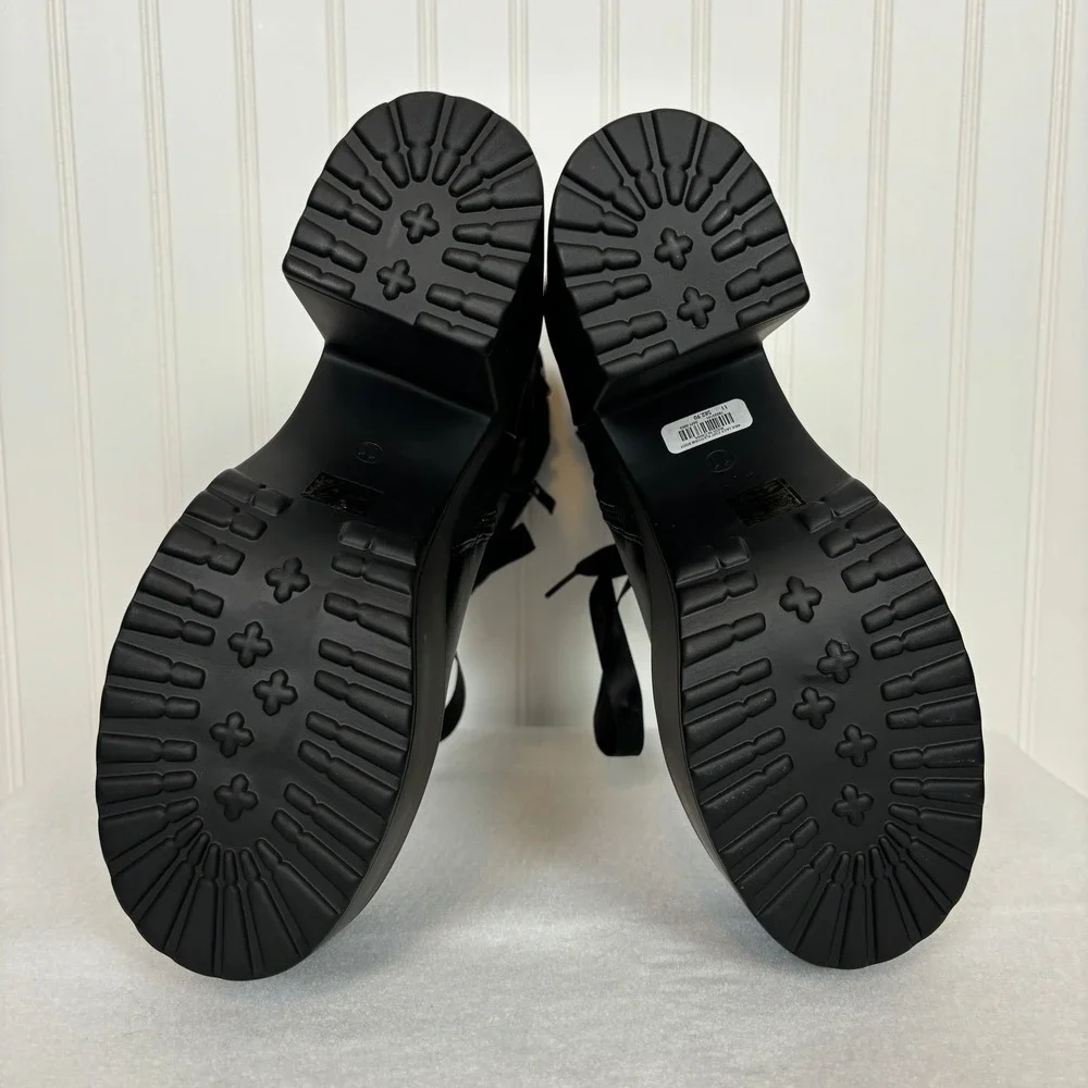 Hot Topic Black Ruffle Chain Platform Boots size 11 Gothic Punk Whimsigoth Rock